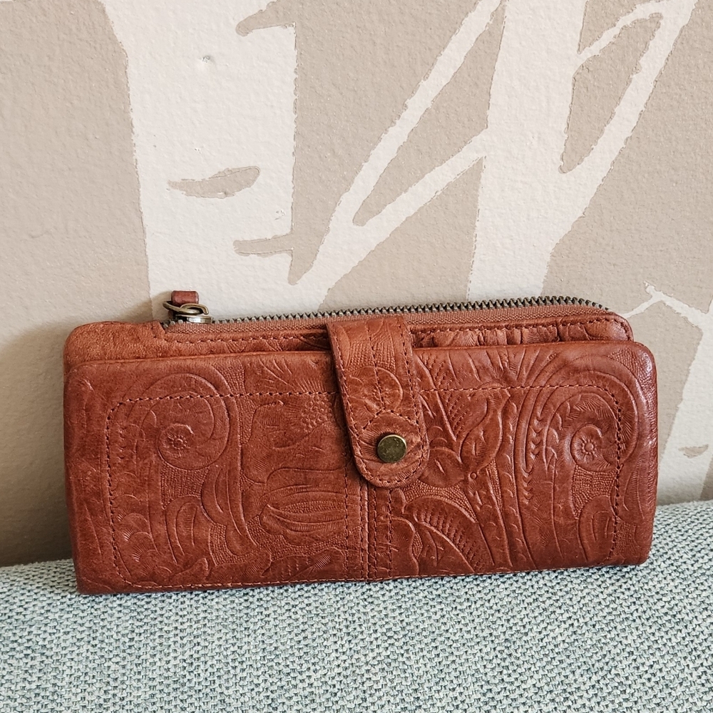 Leather Embossed Zip Wallet in Brown